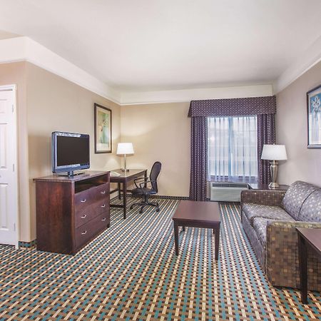 La Quinta By Wyndham Bay City Kültér fotó